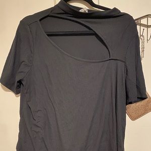 Mock neck cutout tee